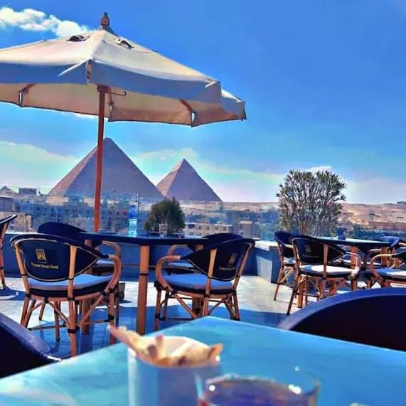 Pyramid Front Hotel